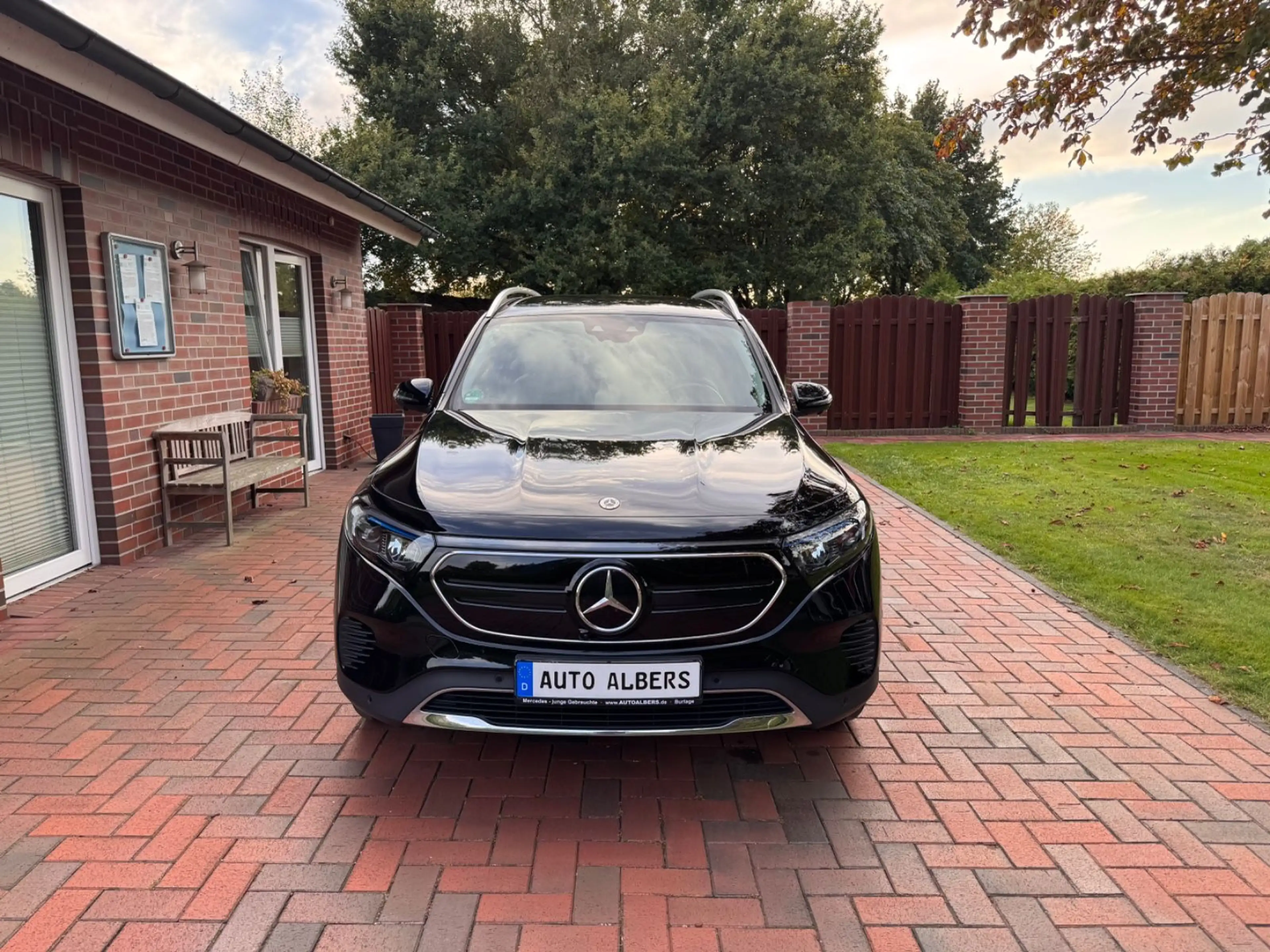 Mercedes-Benz EQB 250 Progressive 7-Sitzer!!! — photo 7