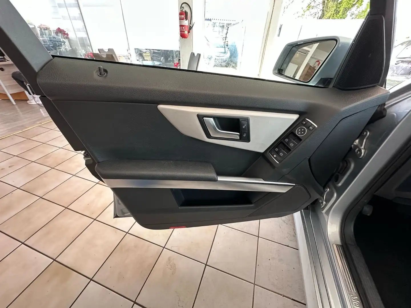 Mercedes-Benz GLK 220 CDI BlueEfficiency 4Matic AHK Silber - 2