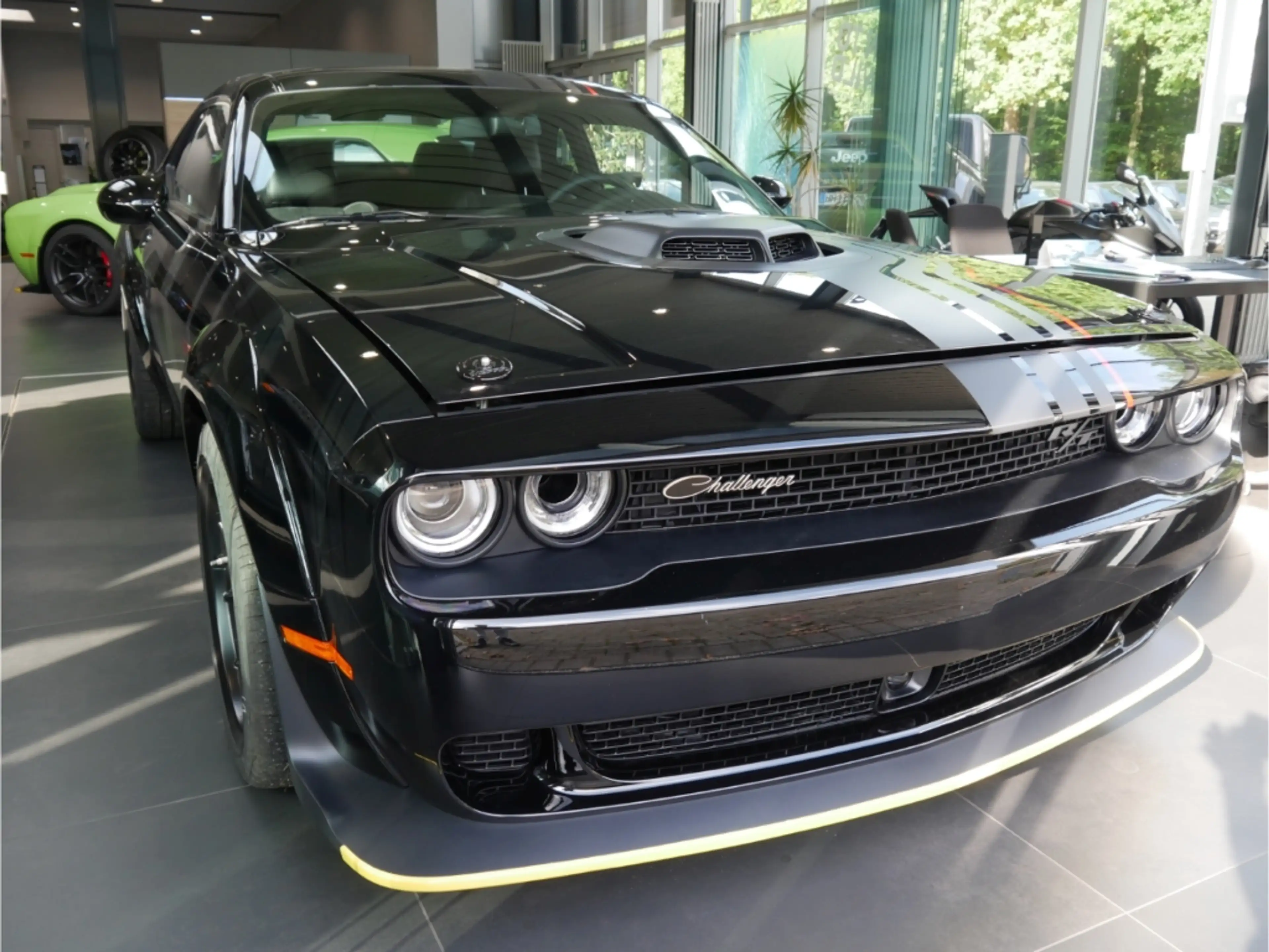 Dodge Challenger R/T Shakedown Widebody 6.4L V8 MY23 Last Call — photo 3
