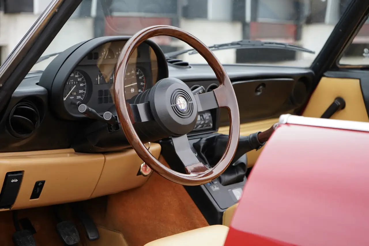 Alfa Romeo Spider 2.0, foto 6