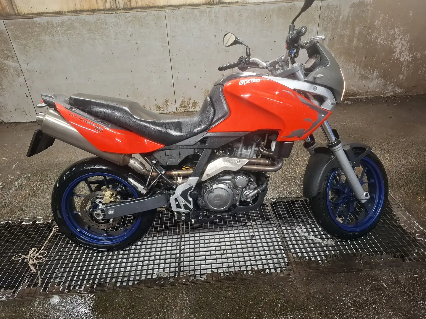 Aprilia Pegaso 650 Orange - 2