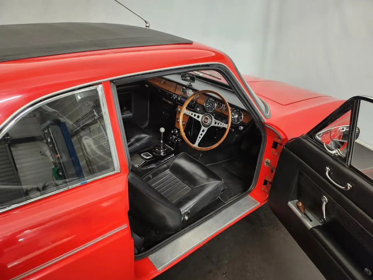 Reliant Scimitar GT SE4, foto 5