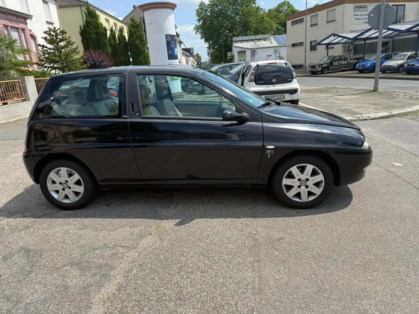 Lancia Y 1.2 LS - 2