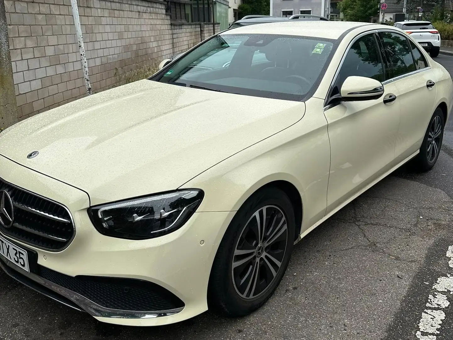 Mercedes-Benz E 220 E-Klasse Diesel d 9G-TRONIC Avantgarde Schwarz - 2