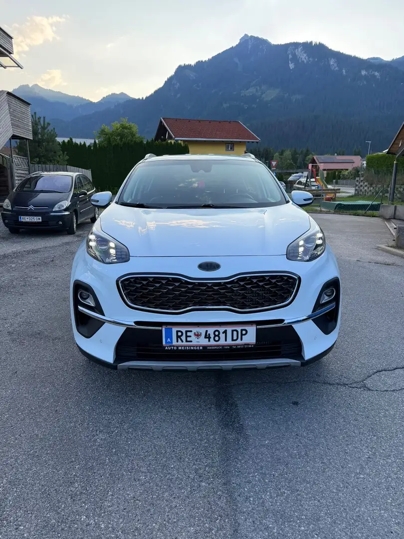 Kia Sportage 1,6 CRDI SCR MHD AWD Gold DCT Aut. Weiß - 1