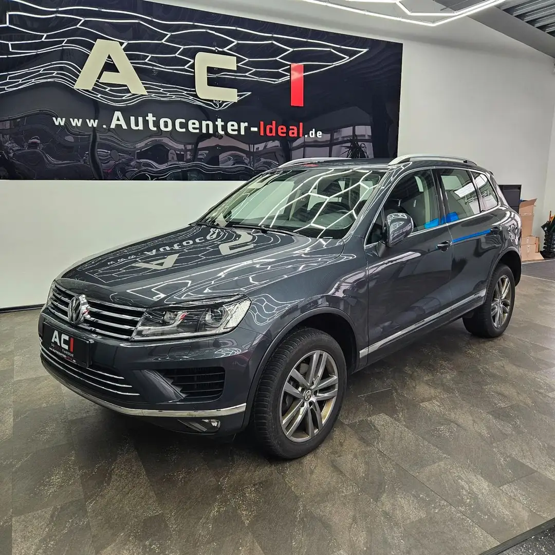 Volkswagen Touareg V6 TDI BMT Terrain Tech 4Mot, 1. Hand, Grau - 1
