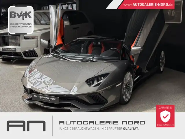 Lamborghini Aventador