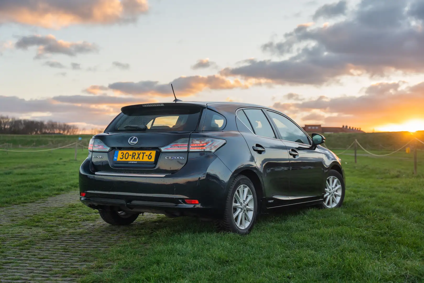 Lexus CT 200h Hybrid | Leder | Achtercamera | Keyless - 2