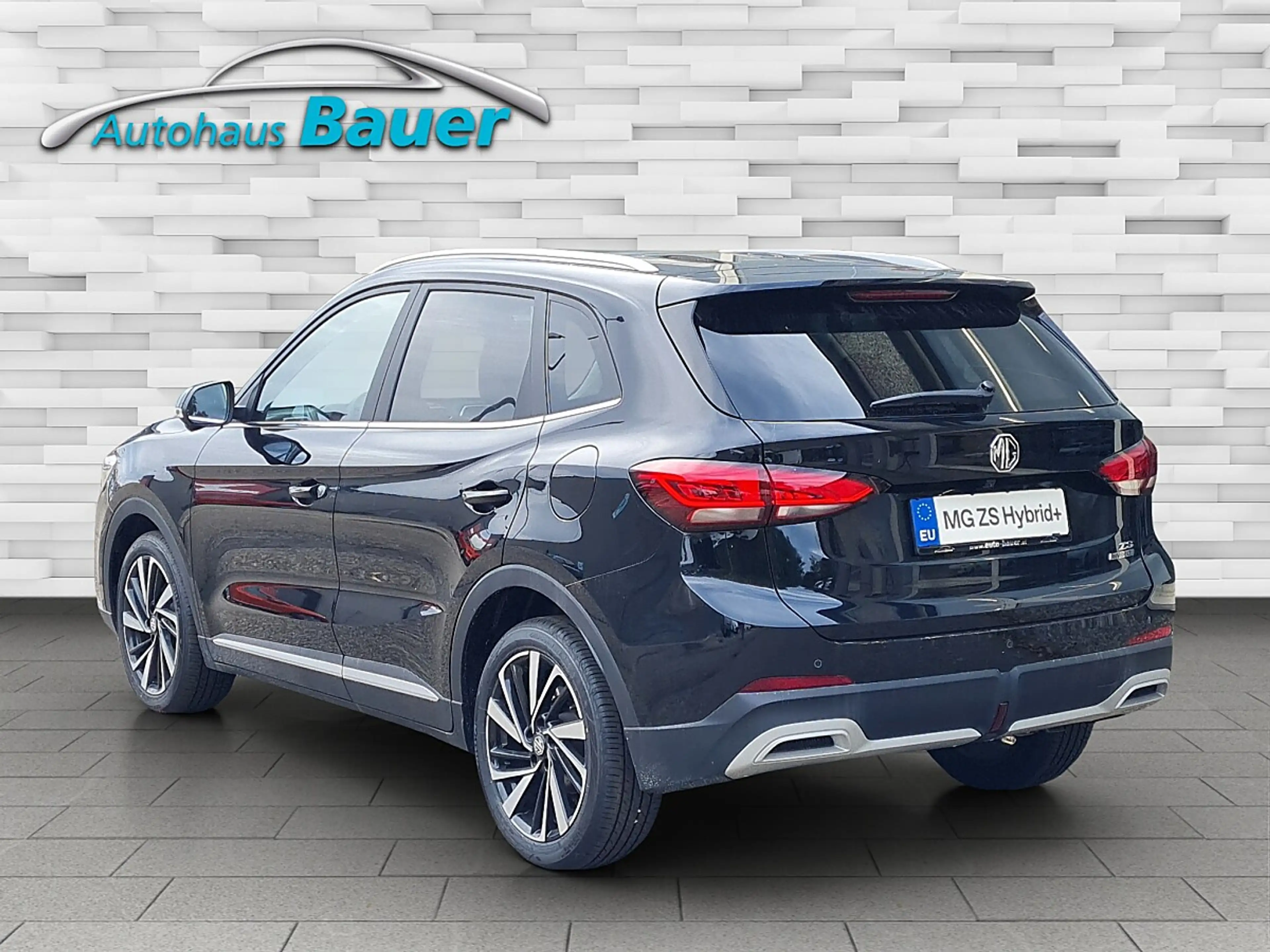 MG ZS 1.5 Hybrid+ Luxury — photo 4