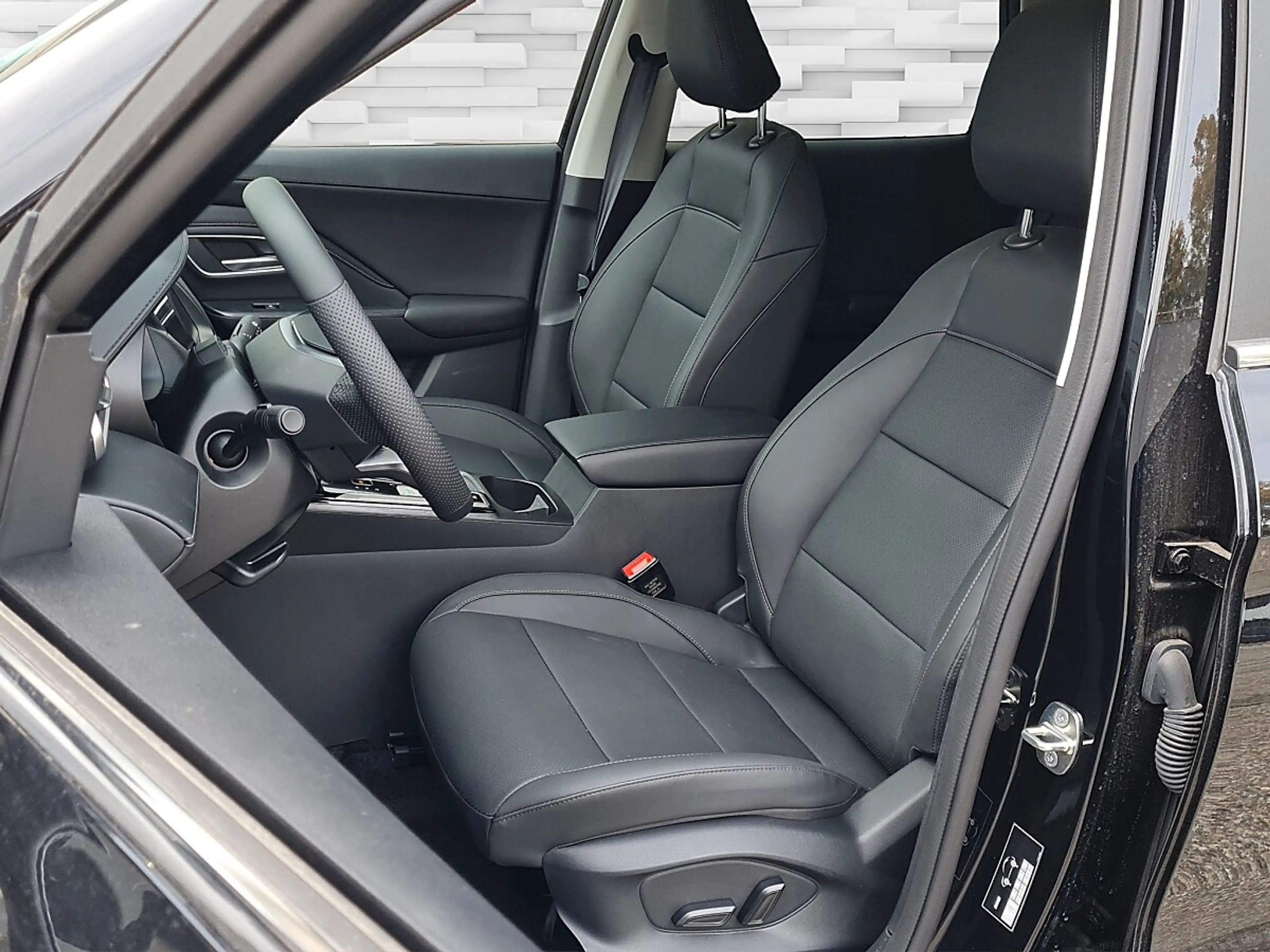 MG ZS 1.5 Hybrid+ Luxury — photo 7