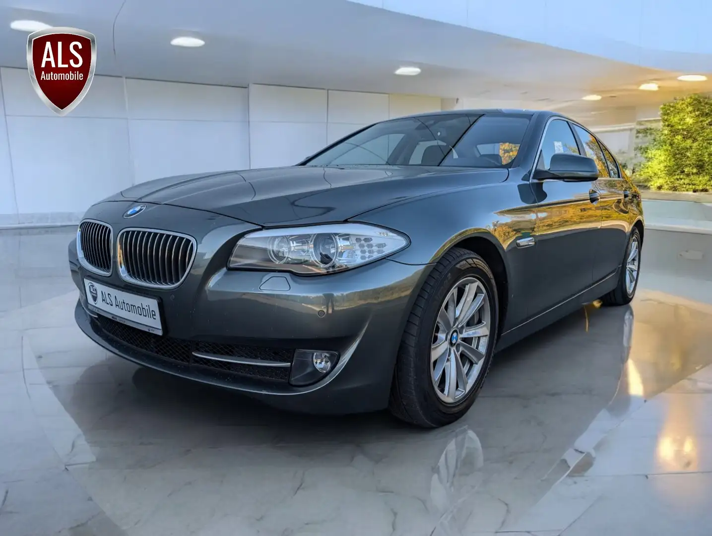 BMW 520 5 Lim. 520d"BT"Head-Up"SHZ"Scheckheftgepflegt" Зелений - 1