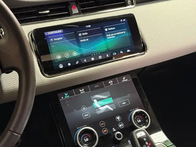 Land Rover Range Rover Evoque view 17