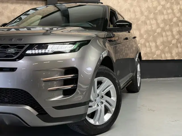 Land Rover Range Rover Evoque view 2