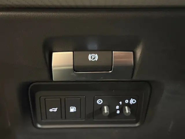 Land Rover Range Rover Evoque view 15