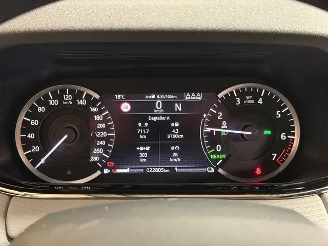 Land Rover Range Rover Evoque view 30