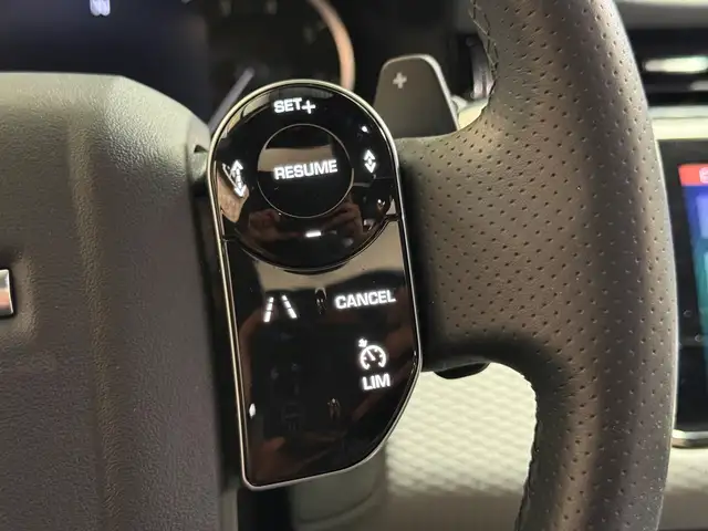 Land Rover Range Rover Evoque view 29