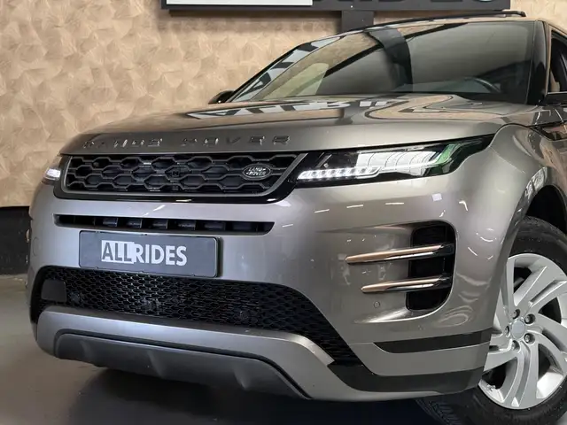 Land Rover Range Rover Evoque view 3