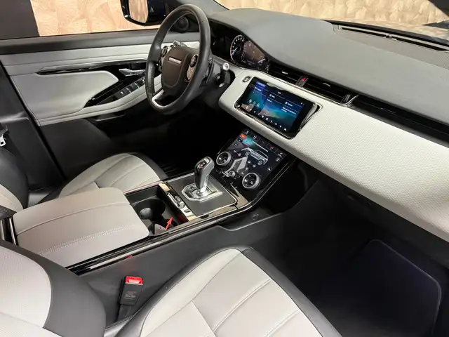 Land Rover Range Rover Evoque view 9