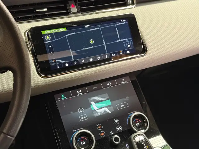 Land Rover Range Rover Evoque view 19