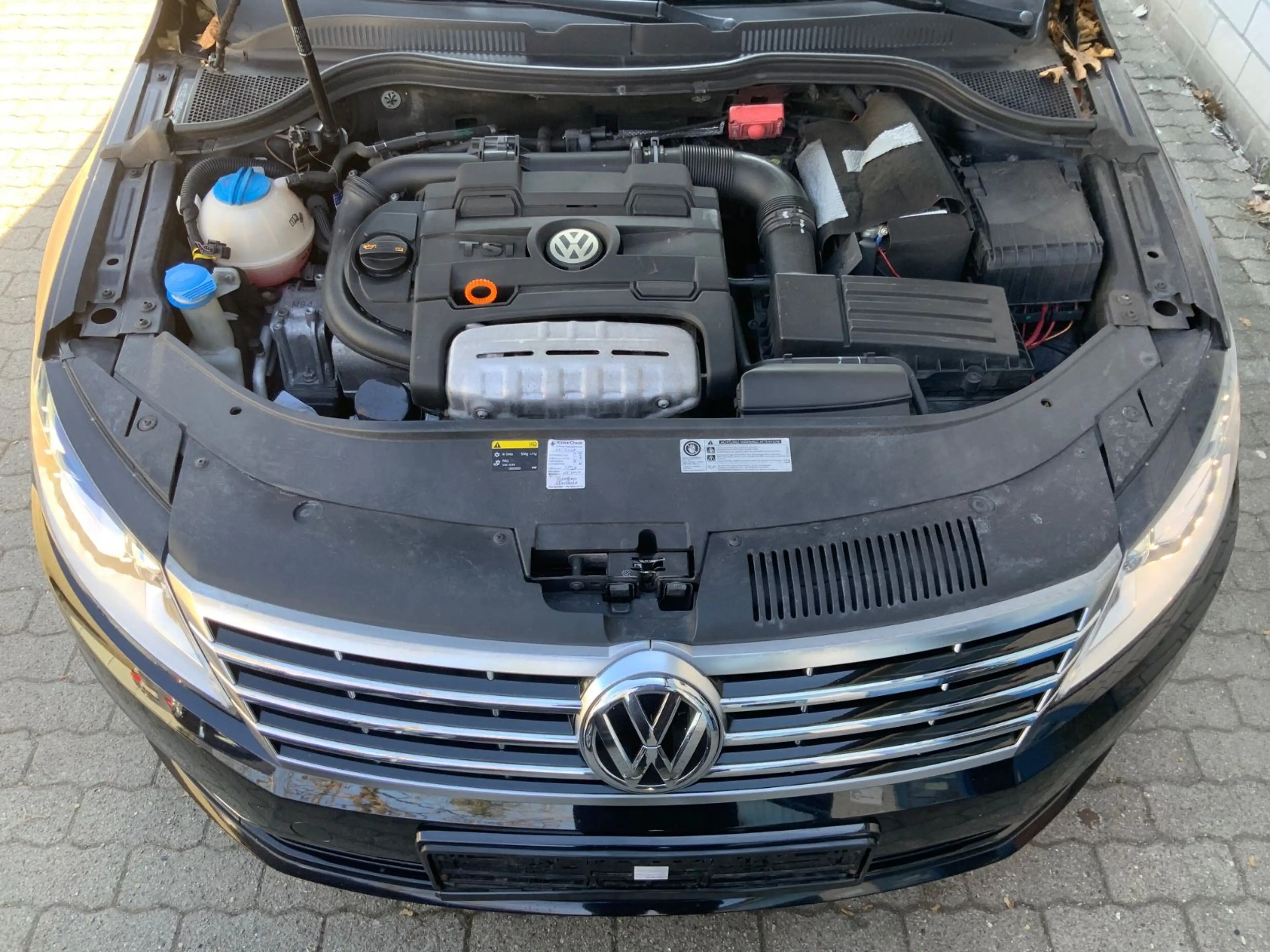 Volkswagen CC Sport-Paket Navi/Alcantara/Bi-Xenon/18Zoll — photo 9