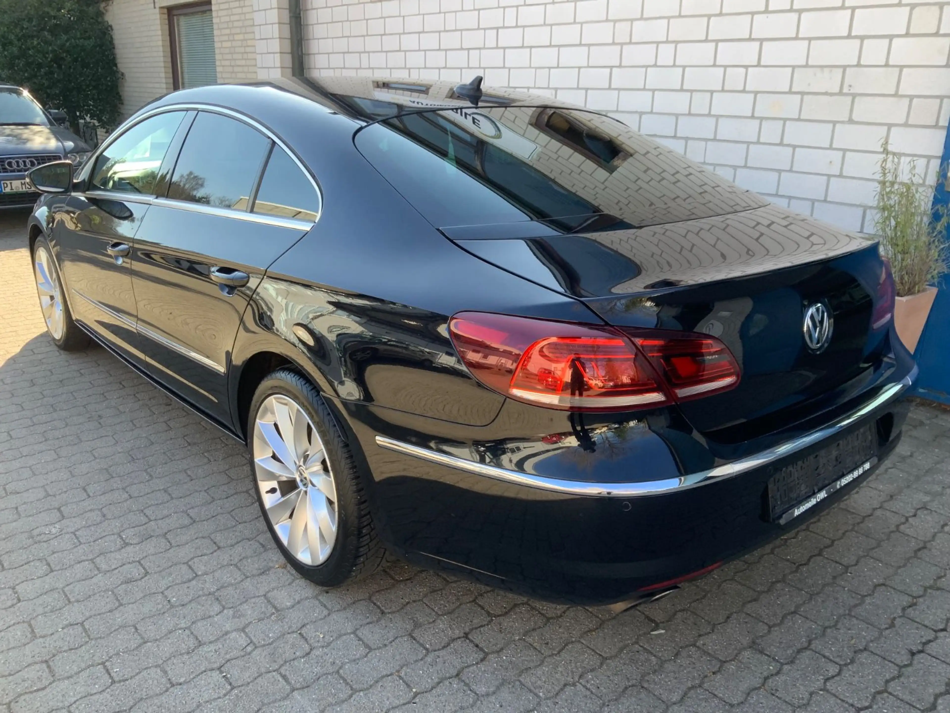 Volkswagen CC Sport-Paket Navi/Alcantara/Bi-Xenon/18Zoll — photo 4
