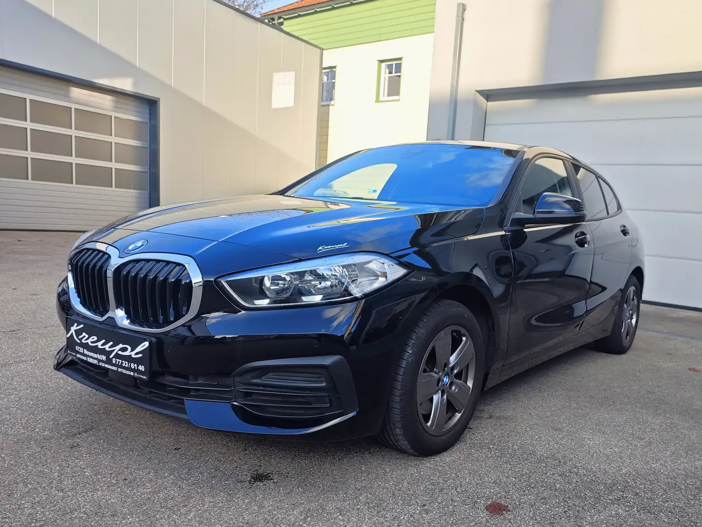 BMW 118 i Advantage, Erstbesitz wenig KM! NP € 36.237,- Schwarz - 1
