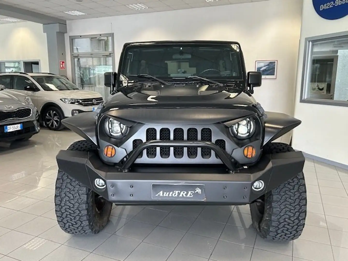 Jeep Wrangler Wrangler Unlimited 2.8 crd Sahara Zwart - 2
