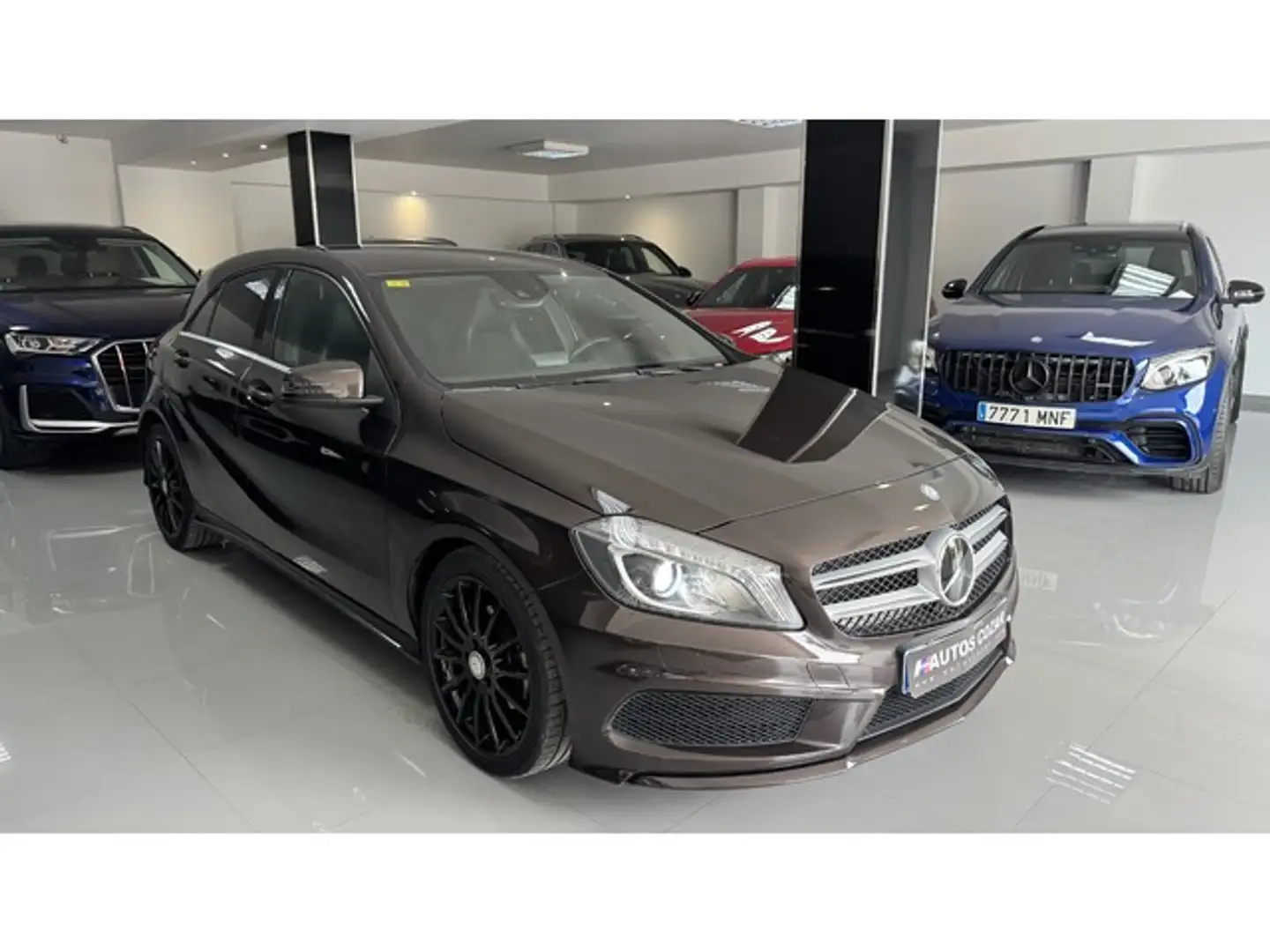Mercedes-Benz A 180 180CDI BE AMG Line Marrón - 1