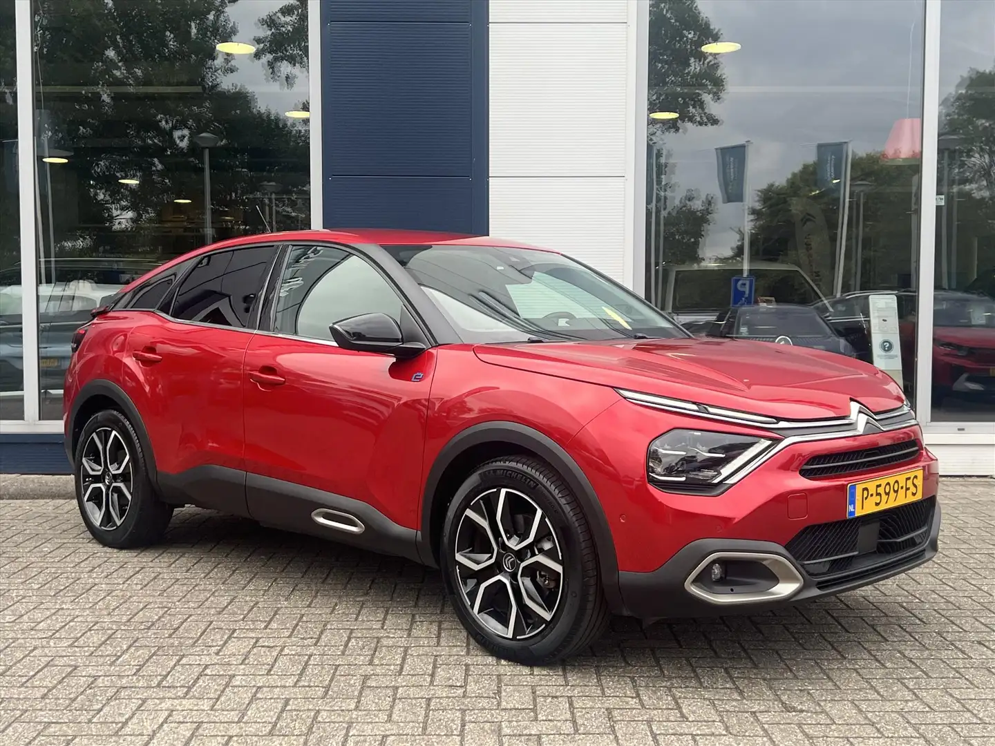 Citroen E-C4 Electric EV 50kWh 136pk Feel Pack | navigatie | Carplay | C Rosso - 2