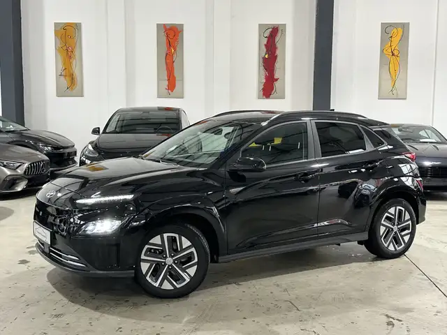 Hyundai KONA Trend SoH 95,4% ACC NAV LED WäPu 1H