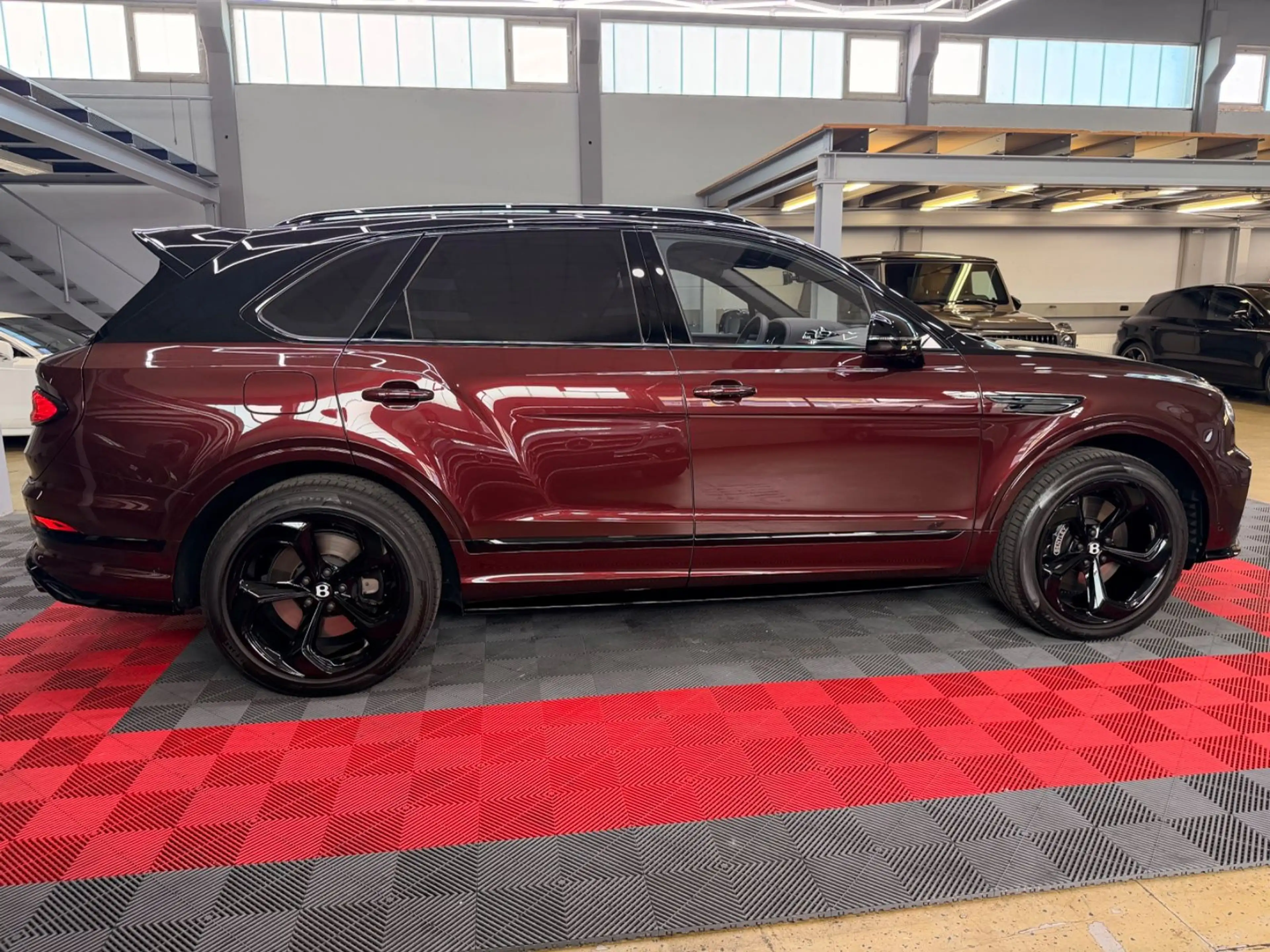 Bentley Bentayga 4.0 V8 S Duo-Tone B&O Head-Up ACC AHK — photo 13