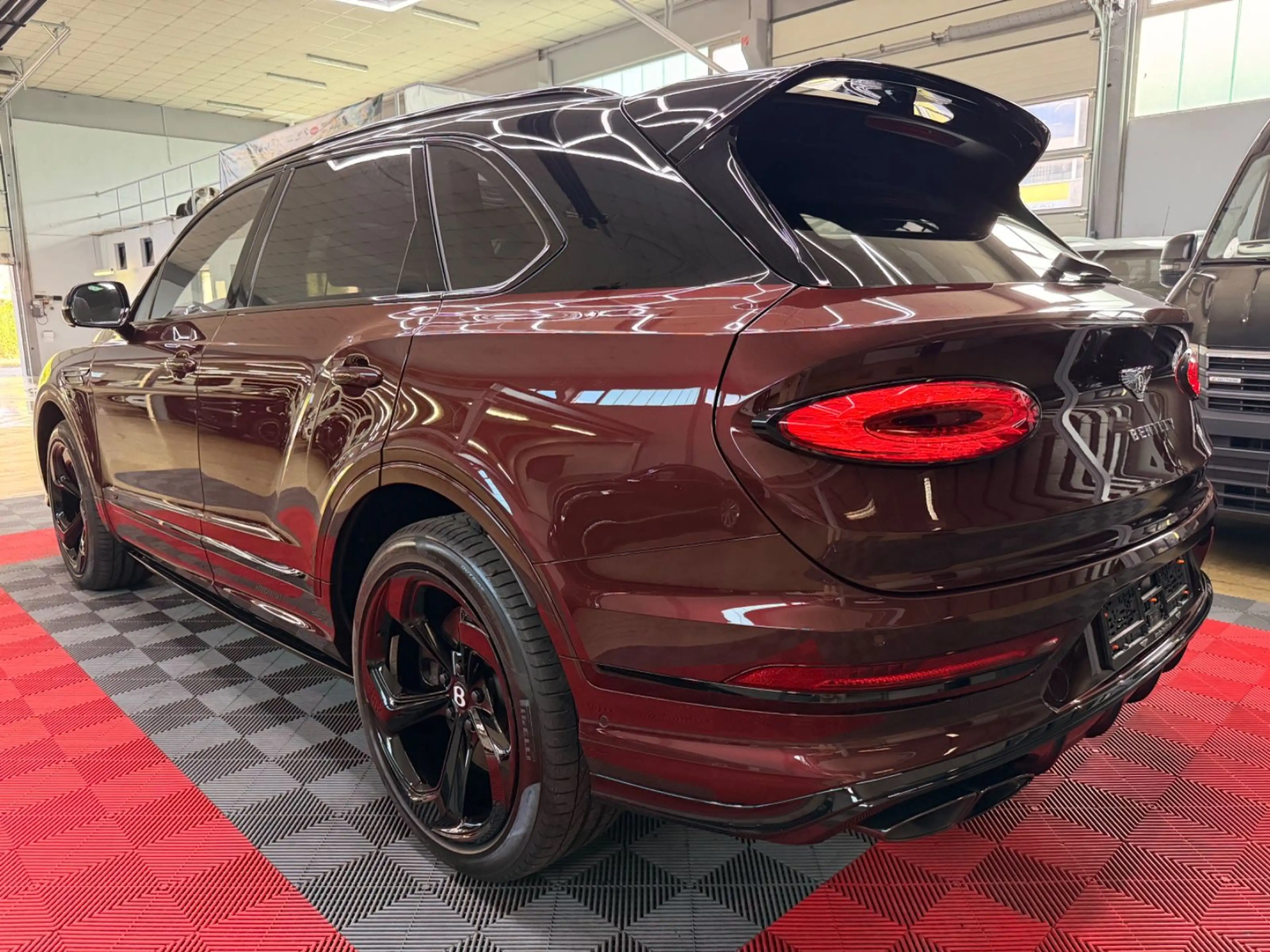 Bentley Bentayga 4.0 V8 S Duo-Tone B&O Head-Up ACC AHK — photo 6