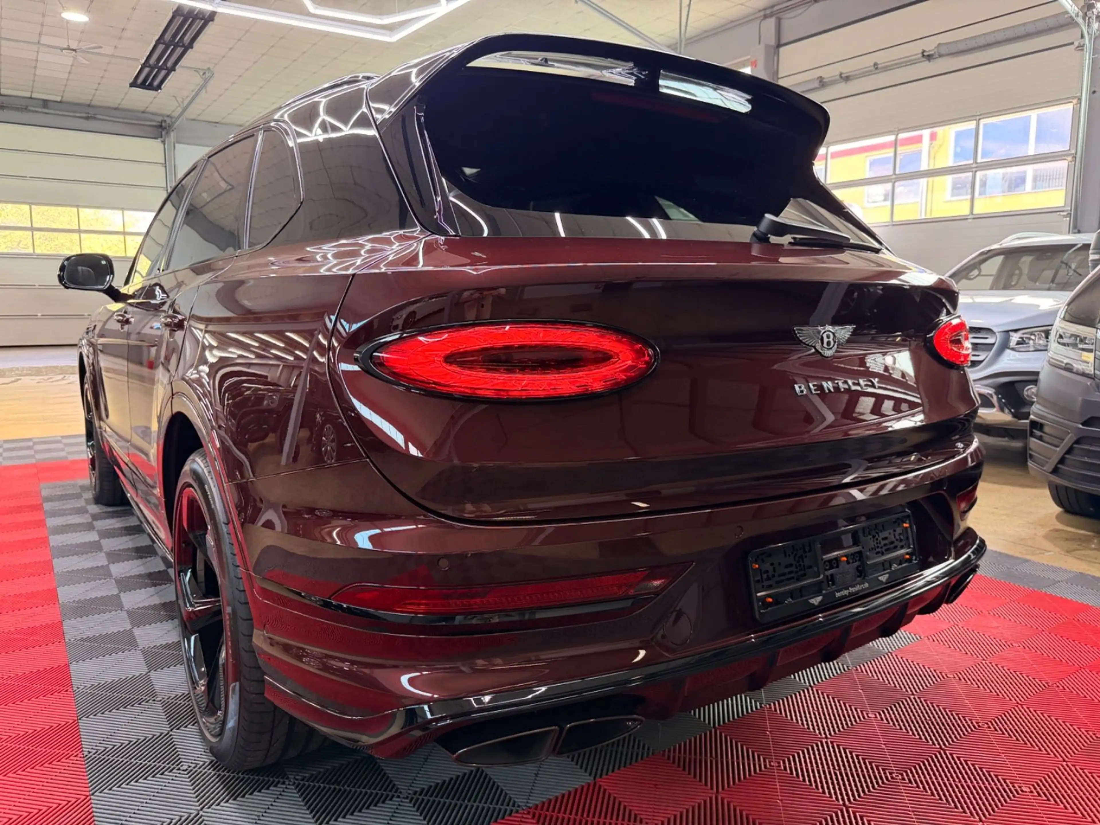 Bentley Bentayga 4.0 V8 S Duo-Tone B&O Head-Up ACC AHK — photo 11