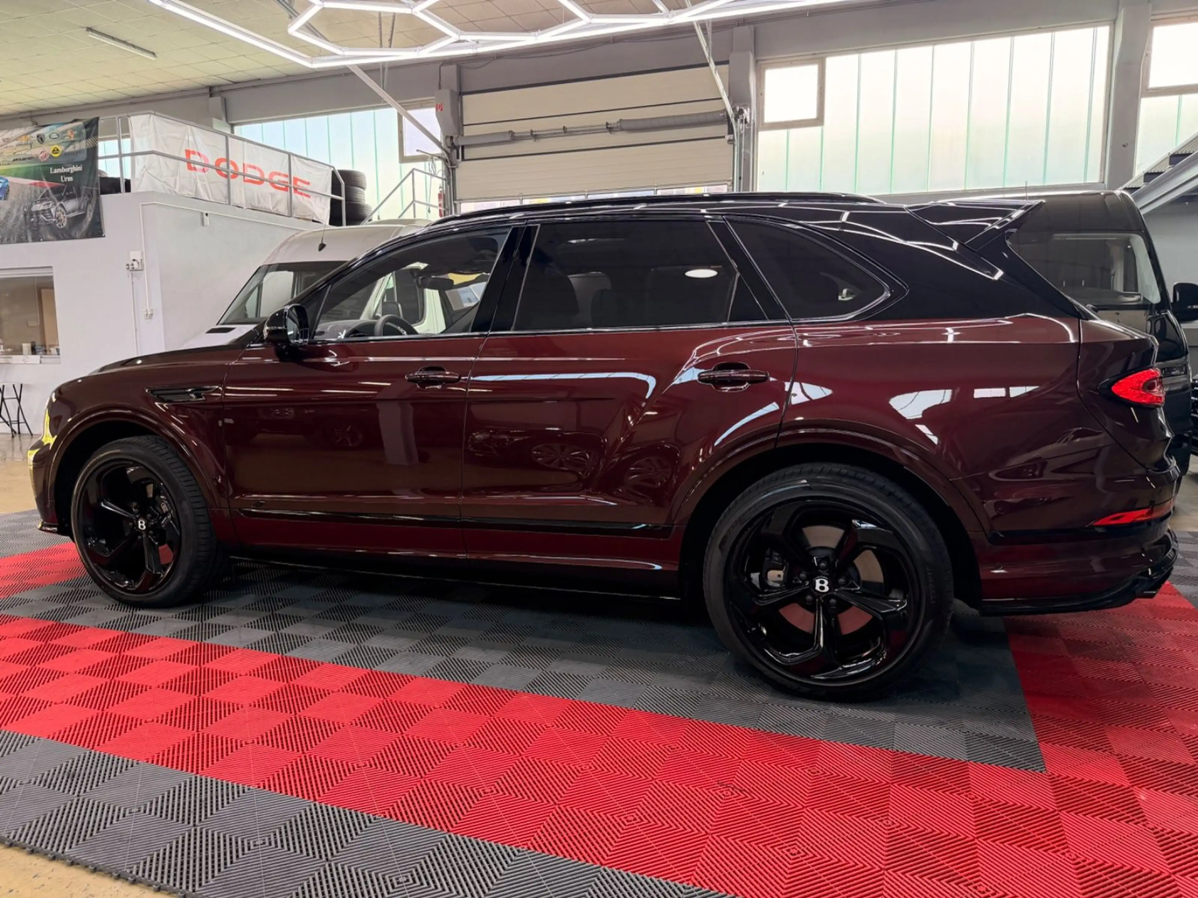Bentley Bentayga 4.0 V8 S Duo-Tone B&O Head-Up ACC AHK — photo 7