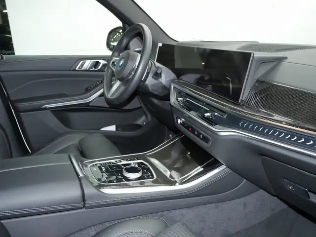 BMW X5 view 5