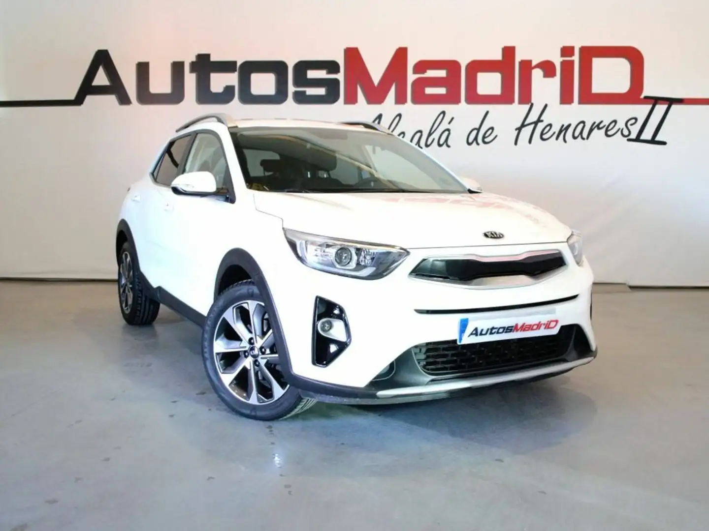 Kia Stonic 1.0 T-GDi 74kW (100CV) Drive Blanco - 1