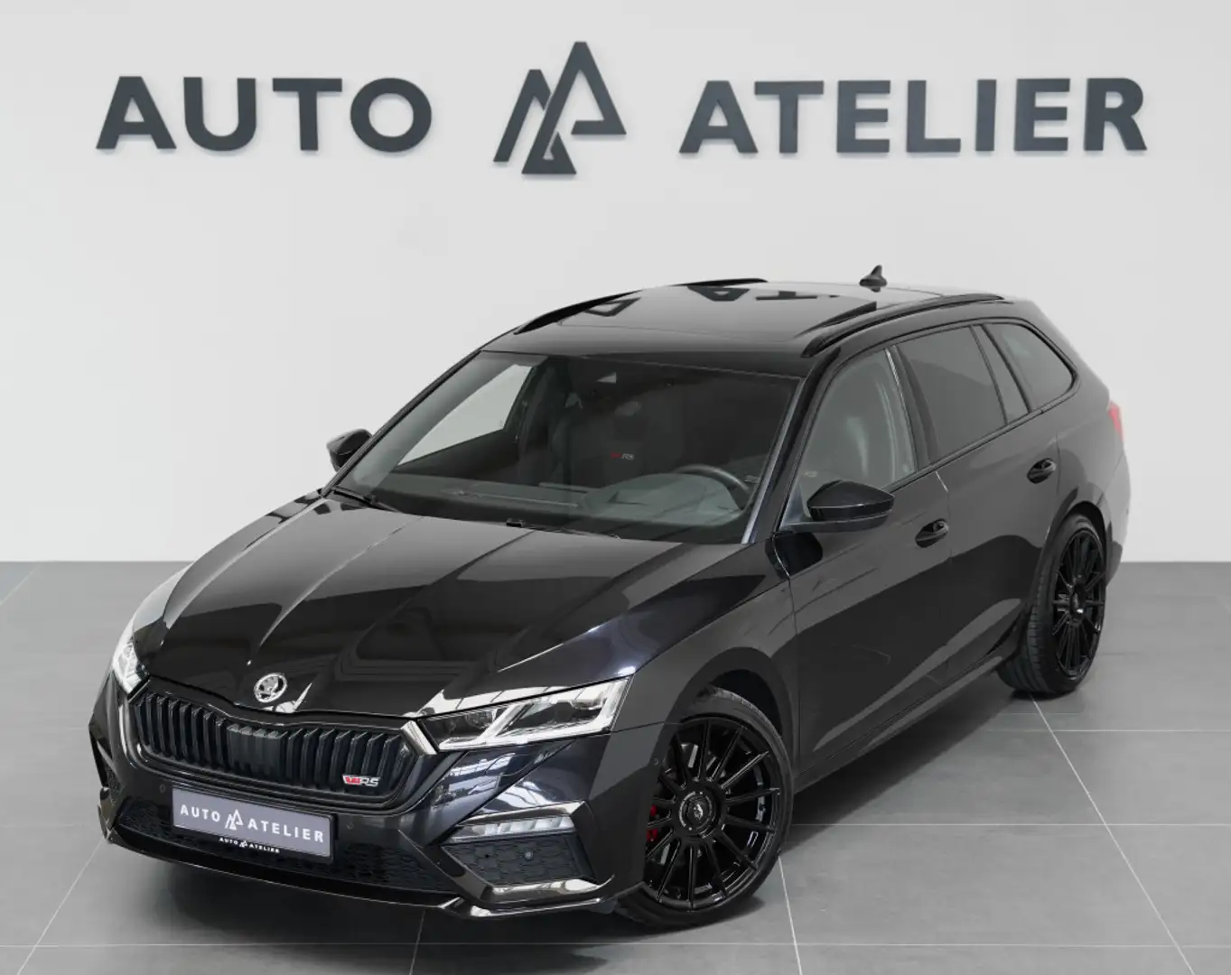 Skoda Octavia RS DSG*MATRIX*PANO*SCHALE*HUD* Zwart - 1