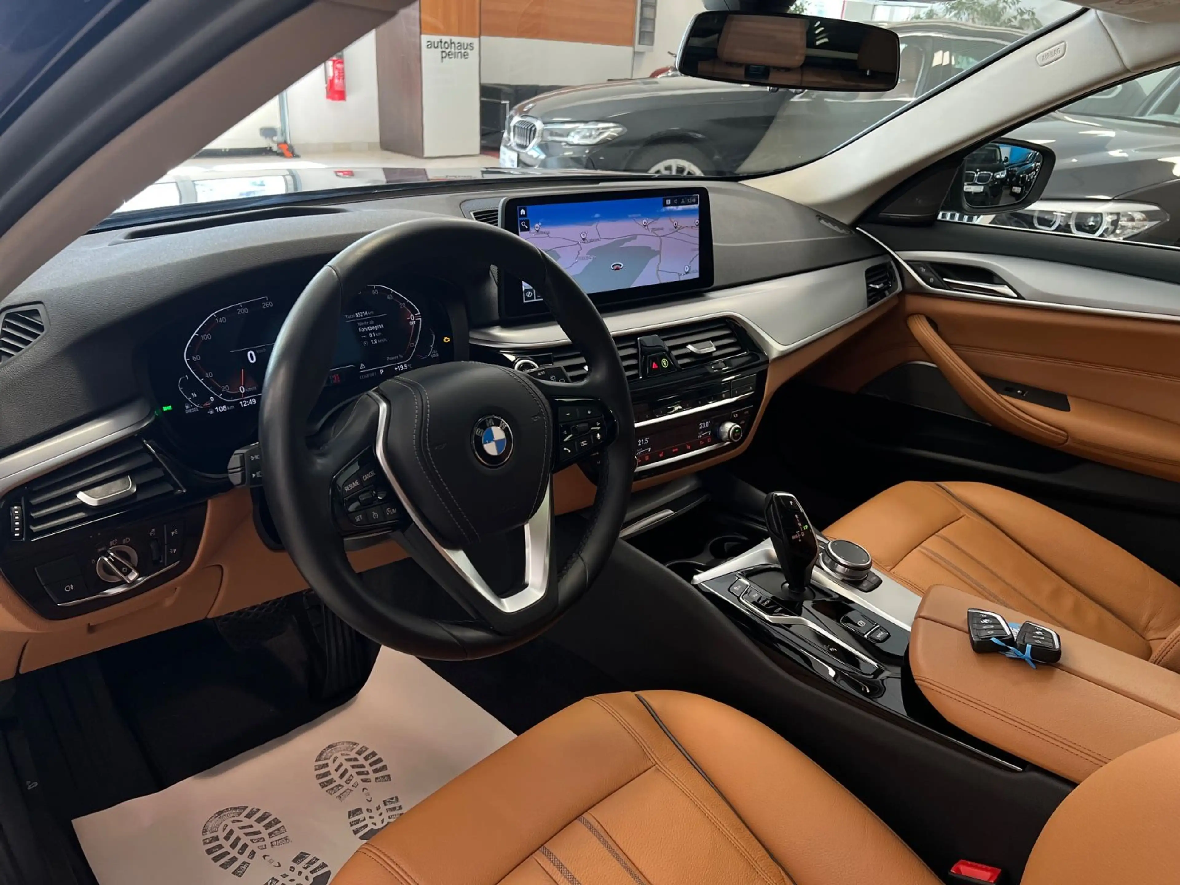 BMW 540 dxD/Aut/LCPProf/HUD/LEDer/Panor/ParkAss — photo 14