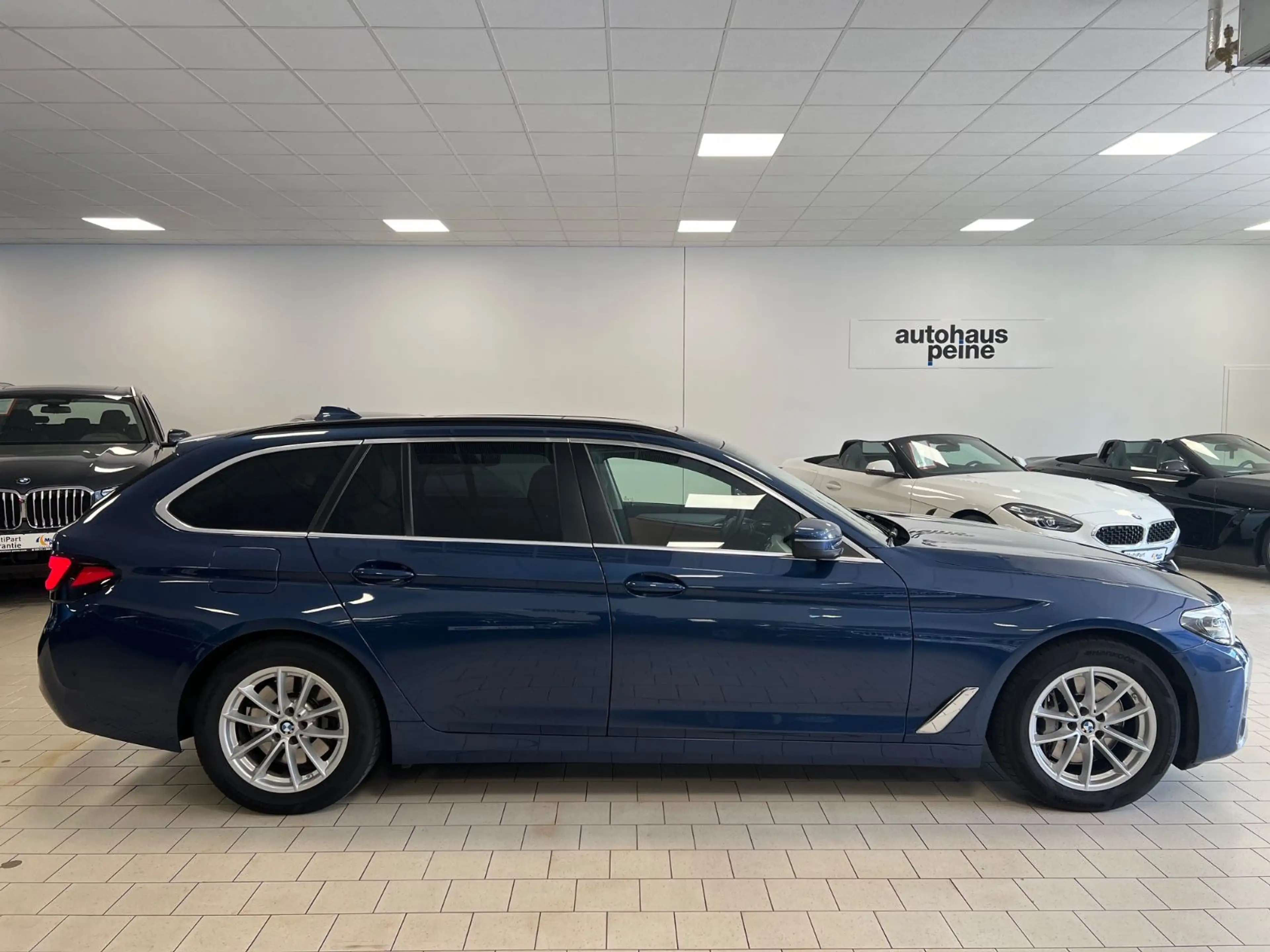 BMW 540 dxD/Aut/LCPProf/HUD/LEDer/Panor/ParkAss — photo 11
