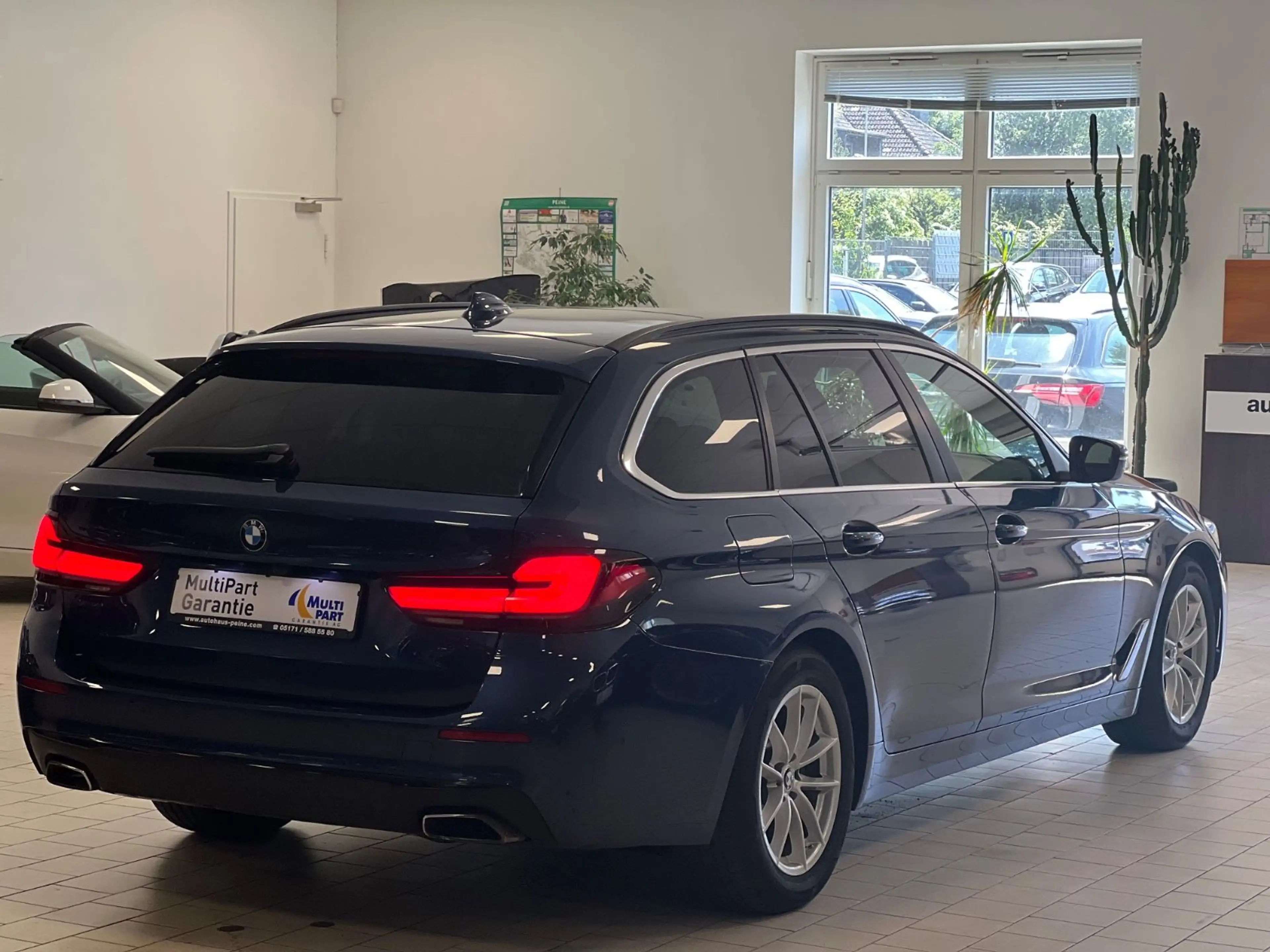 BMW 540 dxD/Aut/LCPProf/HUD/LEDer/Panor/ParkAss — photo 10