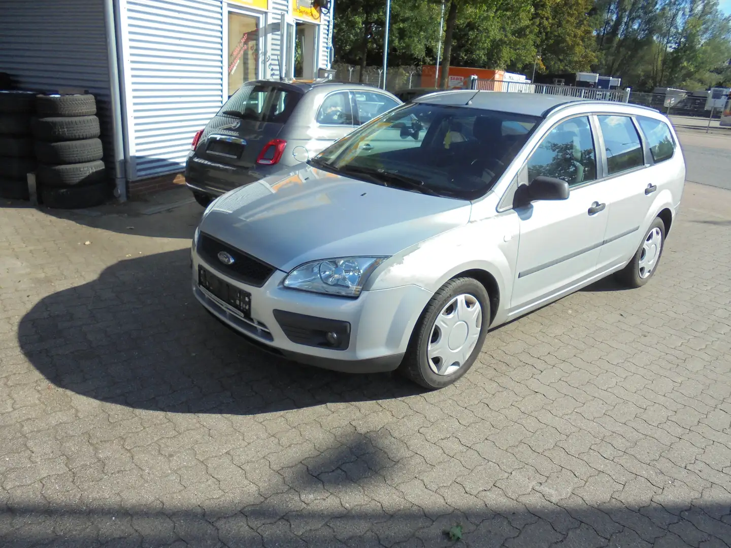 Ford Focus Trend Zilver - 1