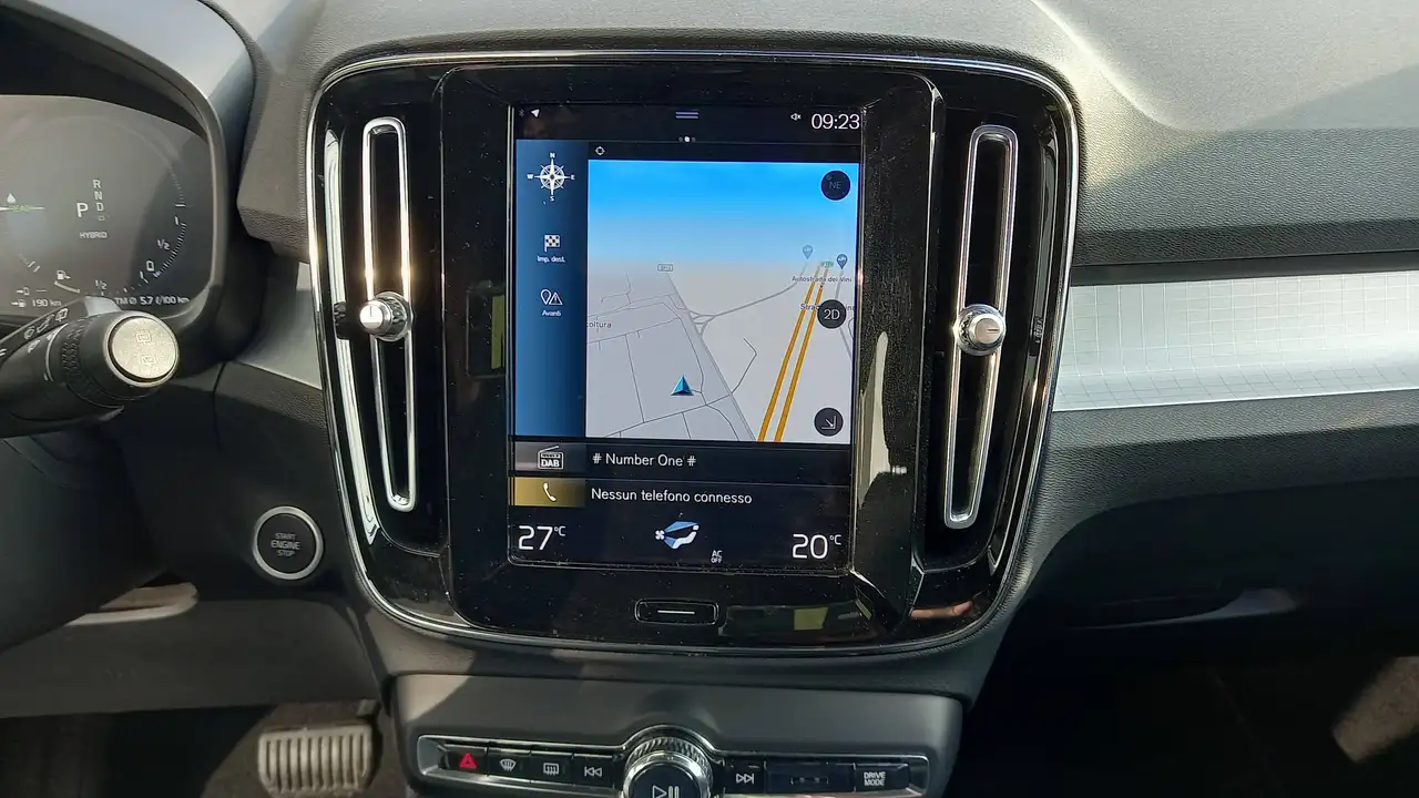 2022 Volvo XC40 XC40  1.5 t4 recharge phev Core auto, photograph 10