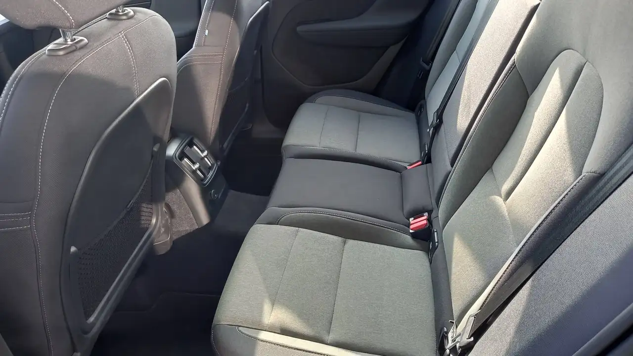 2022 Volvo XC40 XC40  1.5 t4 recharge phev Core auto, photograph 8