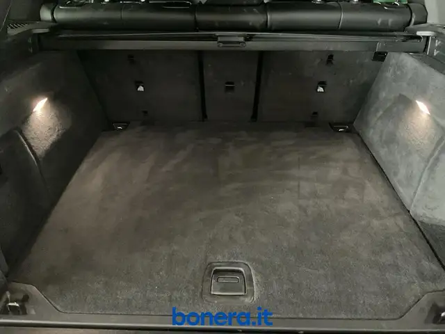 BMW X5 view 13