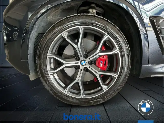 BMW X5 view 12