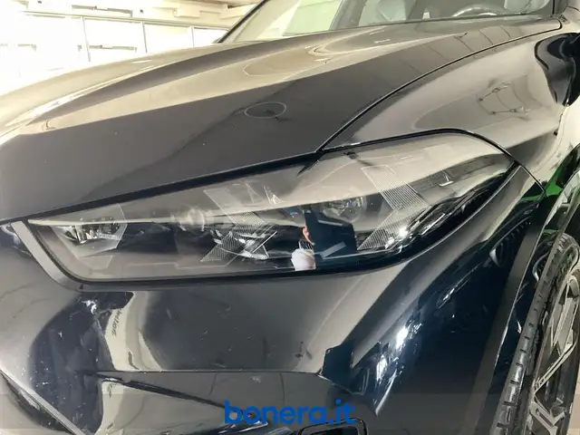 BMW X5 view 10