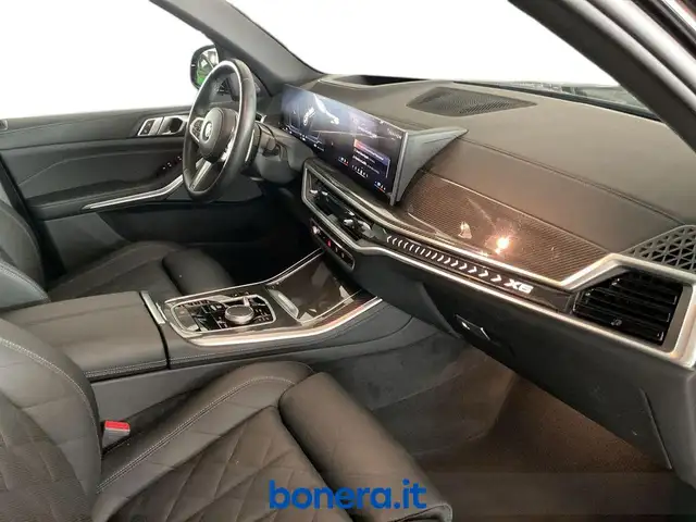 BMW X5 view 20