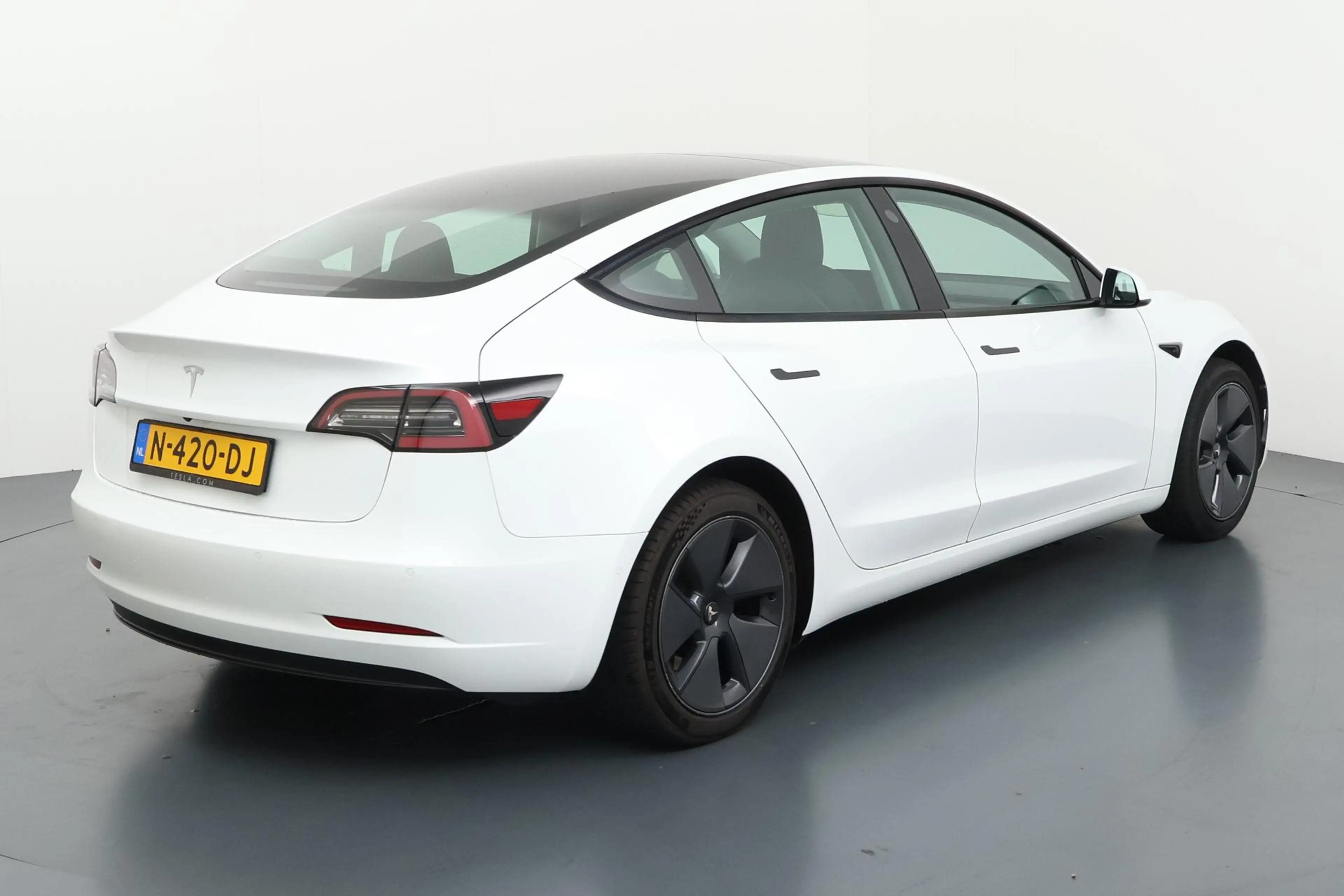 Tesla Model 3 Standard RWD Plus 60 kWh Betaalbaar instapmodel in — photo 6
