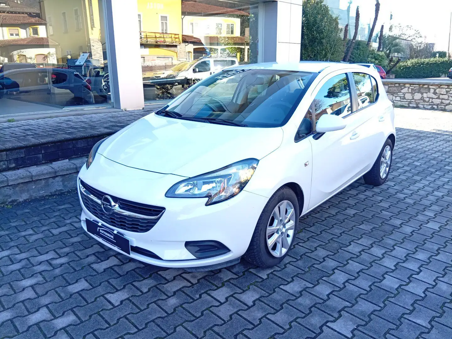 Opel Corsa Corsa 1.4 90CV GPL Tech 5 porte n-Joy Bianco - 2