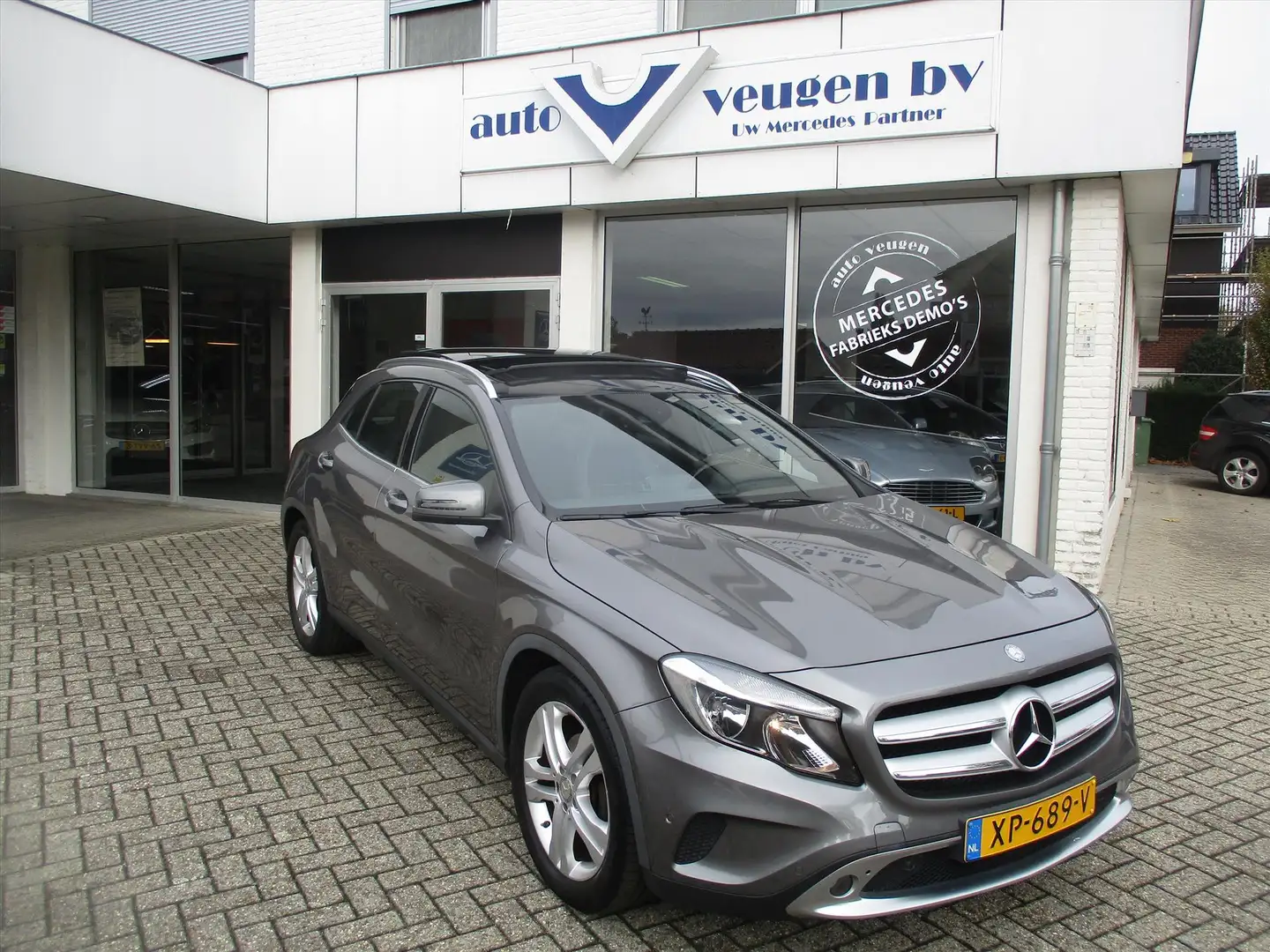 Mercedes-Benz GLA 200 156pk 7G-DCT URBAN Gris - 1